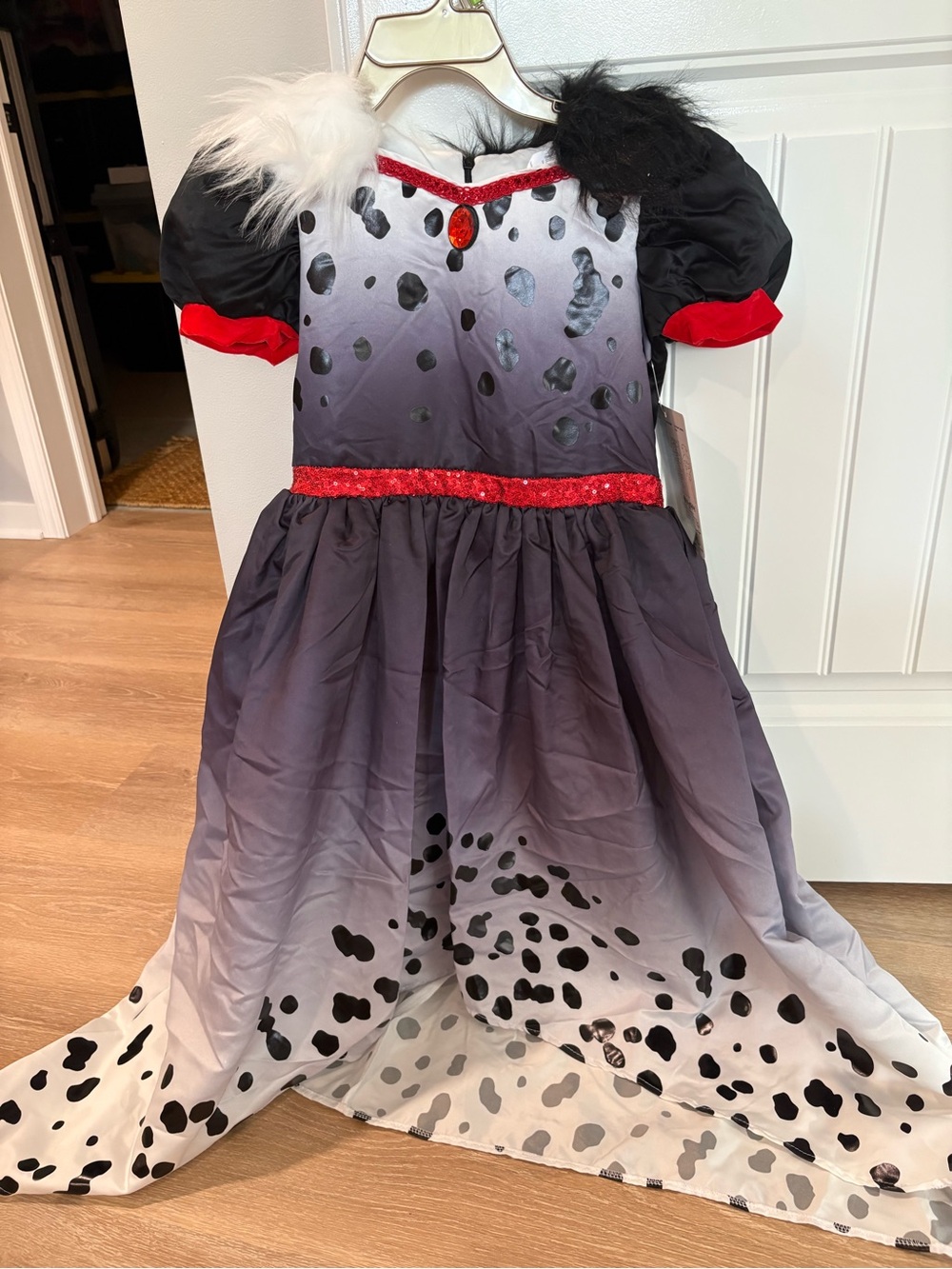 Disney Villains Cruella Deville Costume Kids Medium (8-10)